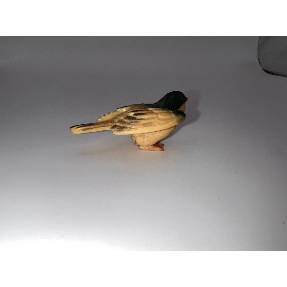 Vintage Miniature Hard Plastic Blue Winged Bird Trinket Shelf Mini Wild Animals